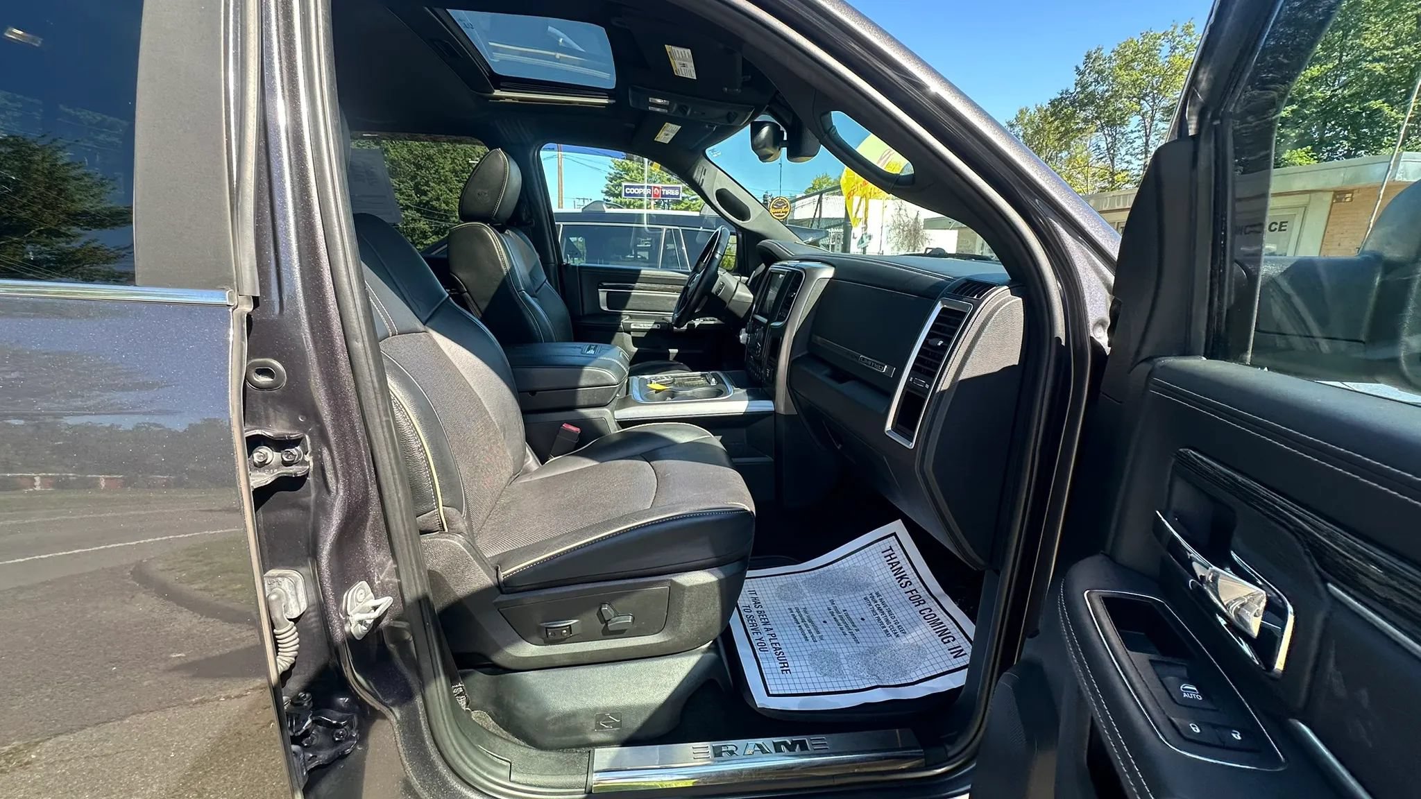 Used 2017 RAM 1500 Limited AWD/4WD image 36