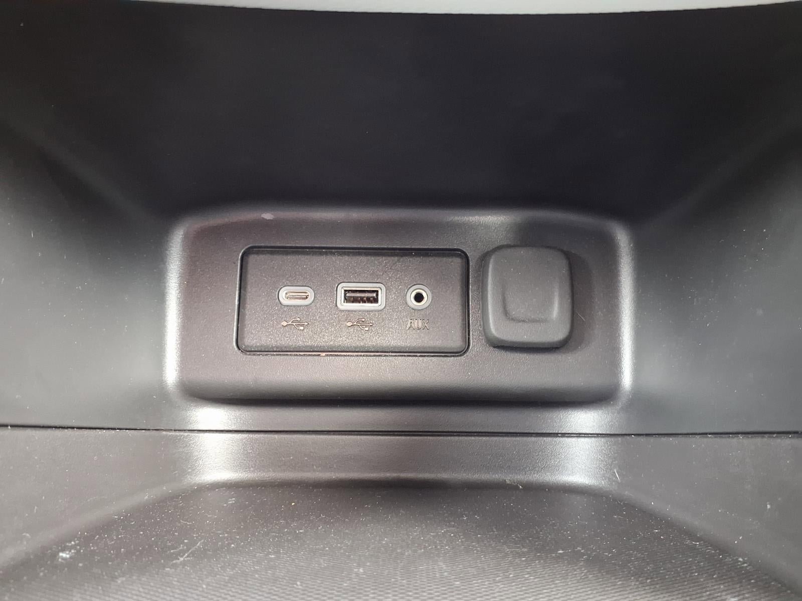 Used 2022 Chevrolet Equinox LS FWD image 6