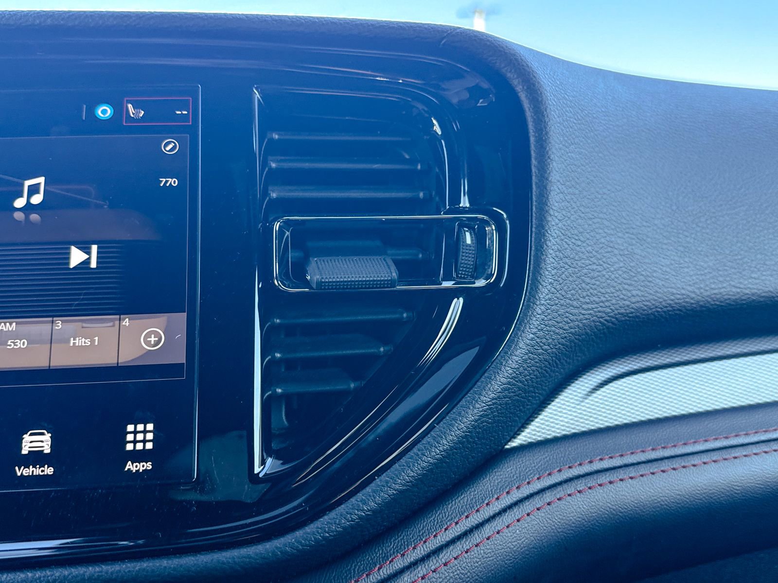 Used 2023 Dodge Durango GT image 30