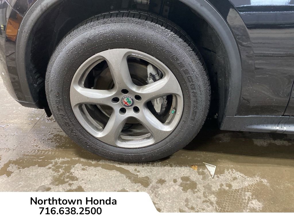 Used 2021 Alfa Romeo Stelvio Sprint w/ Sun & Sound Package image 17