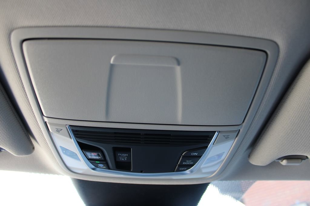 New 2025 Acura TLX w/ Technology Package image 45