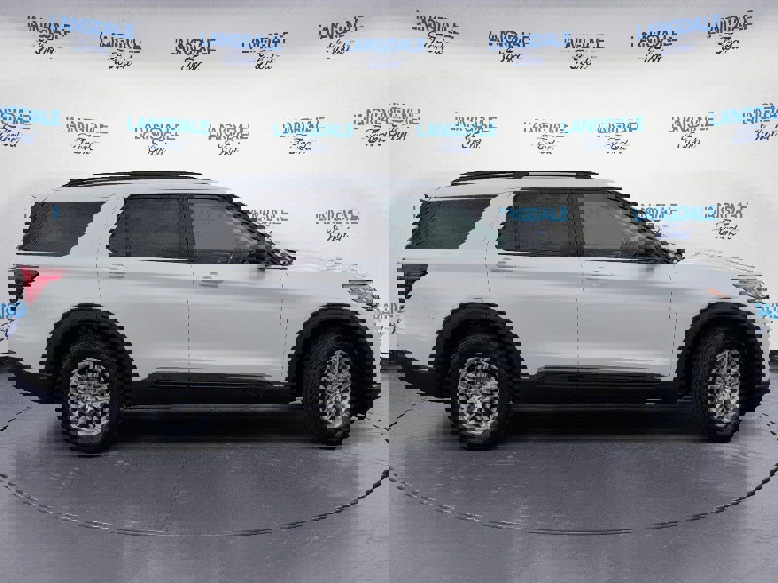 New 2026 Ford Explorer Active image 3