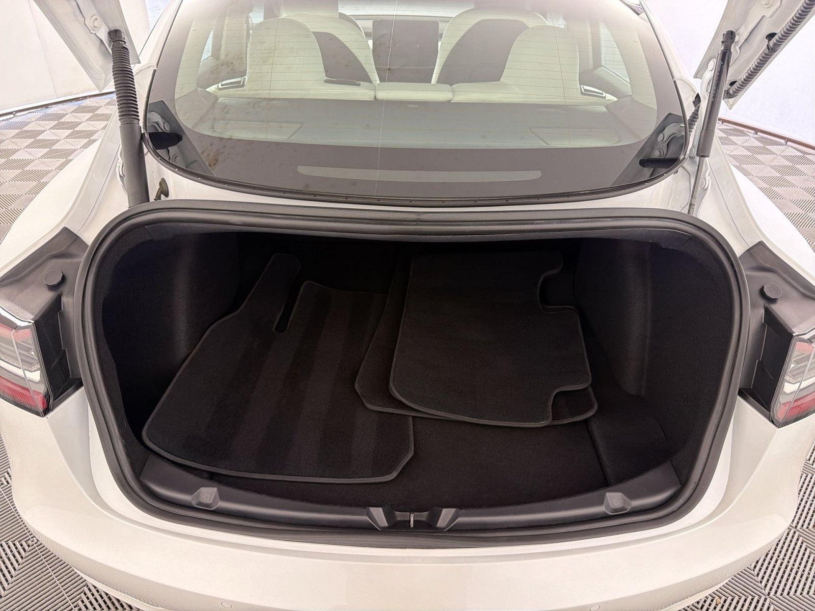 Used 2021 Tesla Model 3 Standard Range Plus RWD image 26