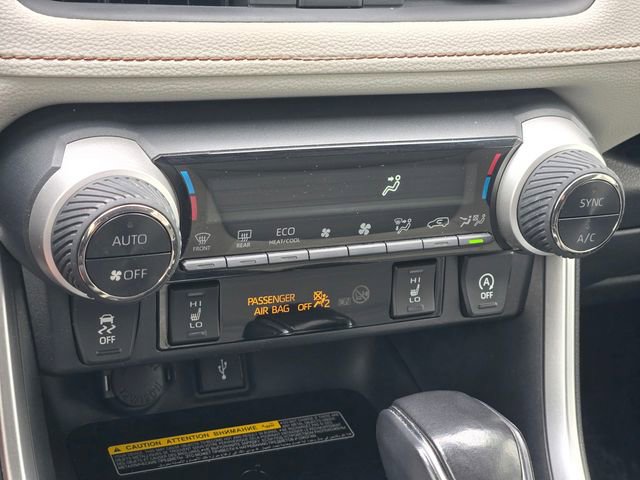 Used 2020 Toyota RAV4 XLE Premium image 20