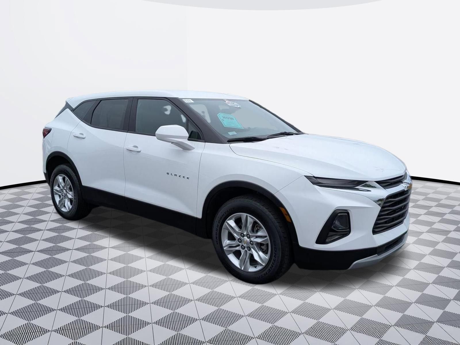 Used 2022 Chevrolet Blazer LT FWD image 3