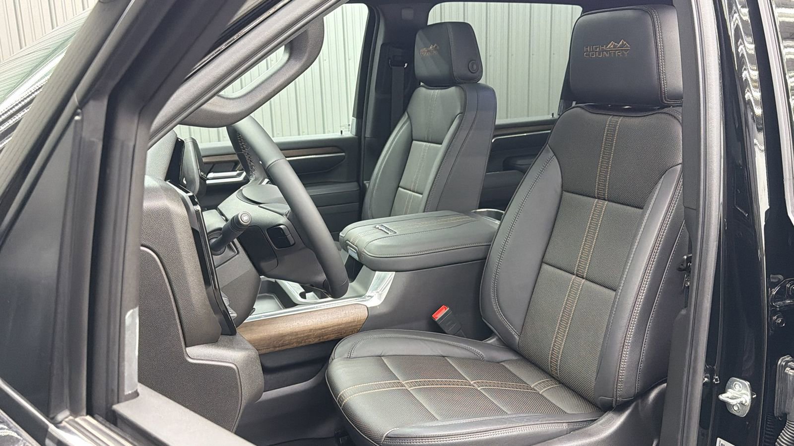 Used 2025 Chevrolet Silverado 2500 High Country w/ Technology Package image 34