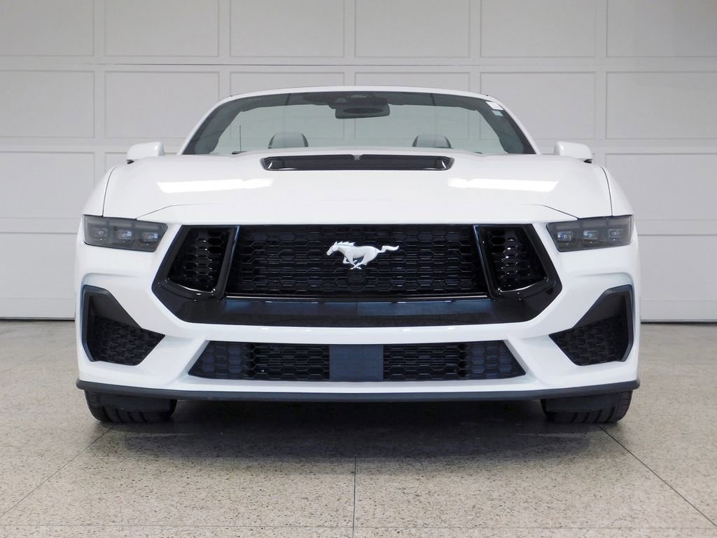 Used 2025 Ford Mustang GT Premium RWD image 5