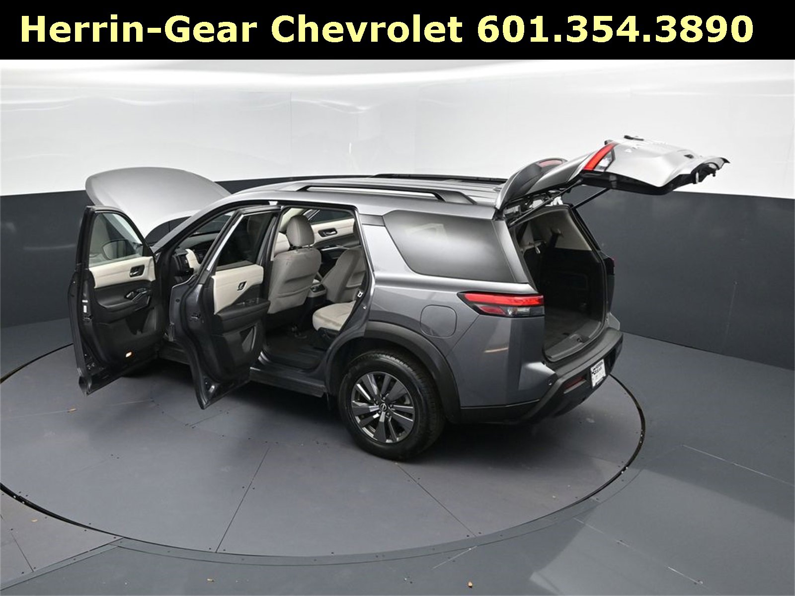 Used 2022 Nissan Pathfinder SV image 49