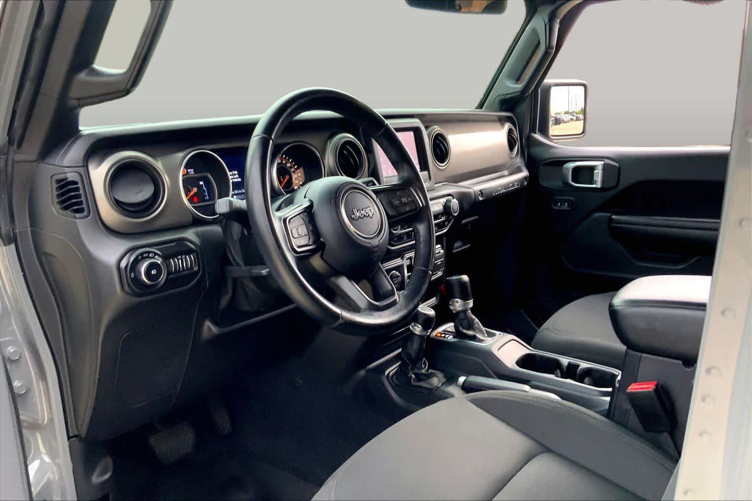 Used 2021 Jeep Wrangler Unlimited Sport AWD/4WD image 17