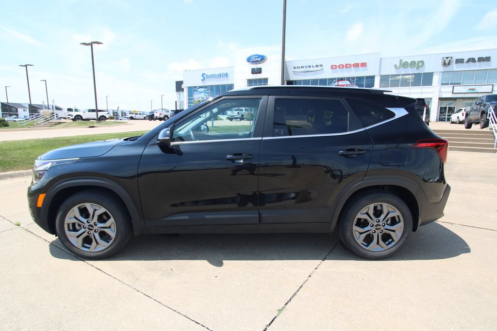 Used 2024 Kia Seltos S FWD image 16