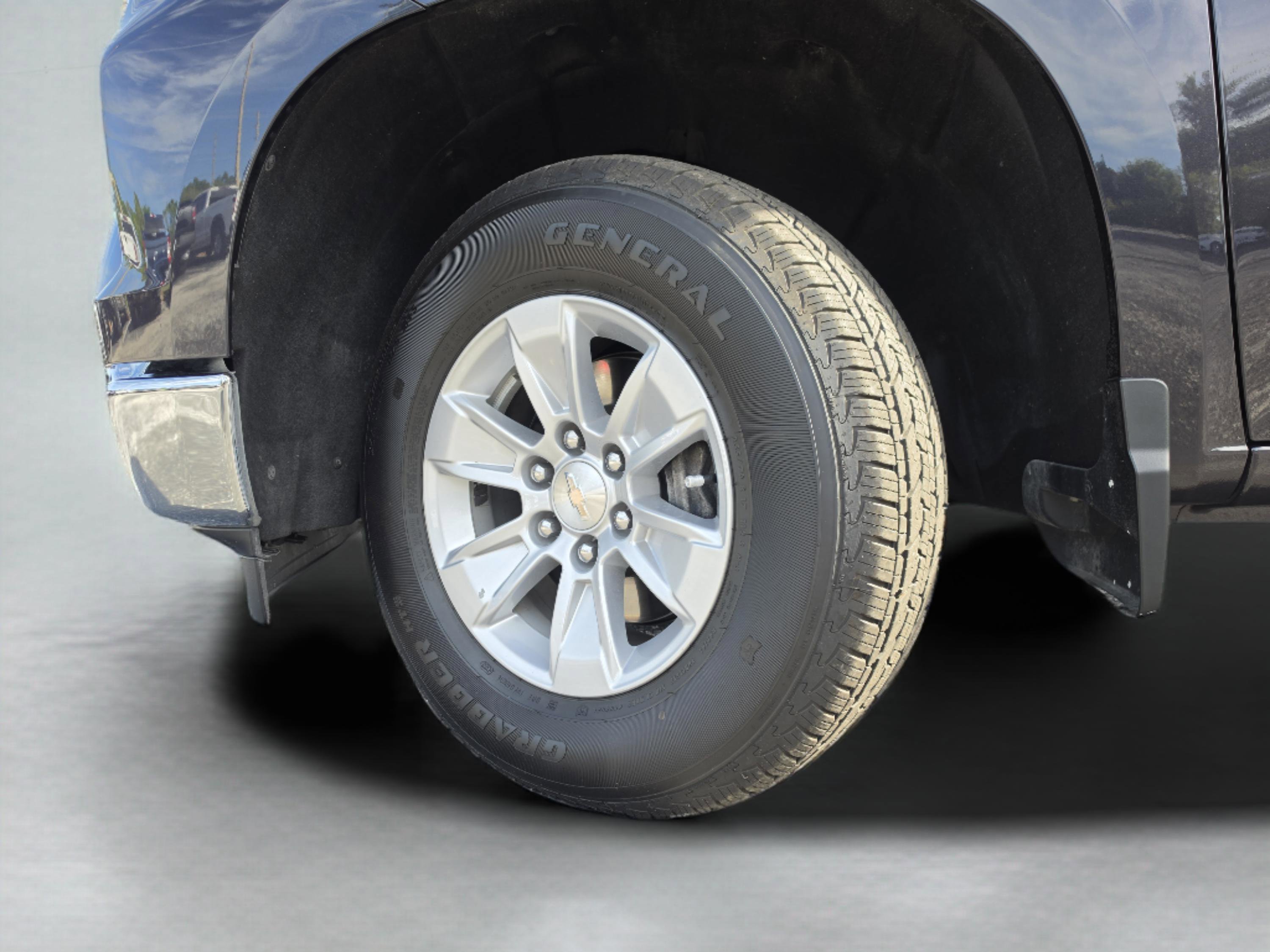 Used 2024 Chevrolet Silverado 1500 LT image 42