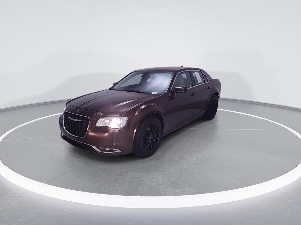 Used 2016 Chrysler 300 Limited w/ Driver Convenience Group AWD/4WD image 4