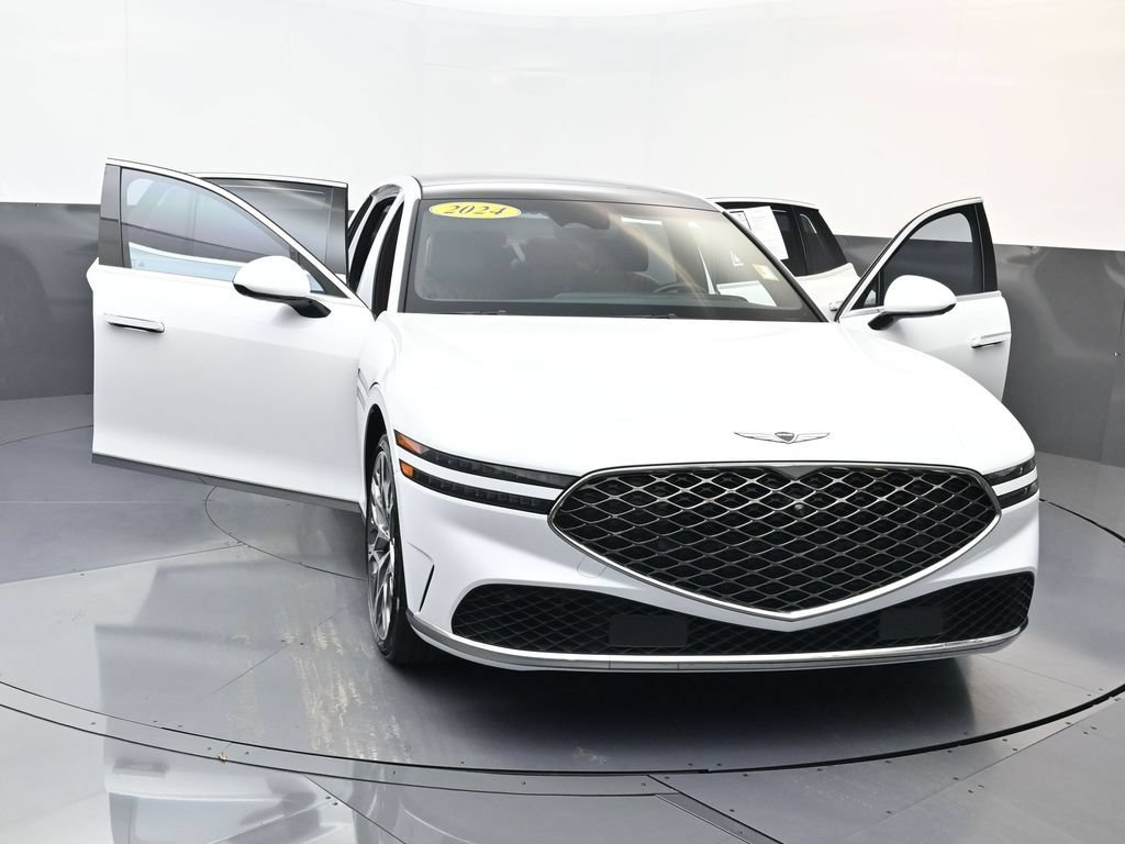 Used 2024 Genesis G90 3.5T AWD/4WD image 34