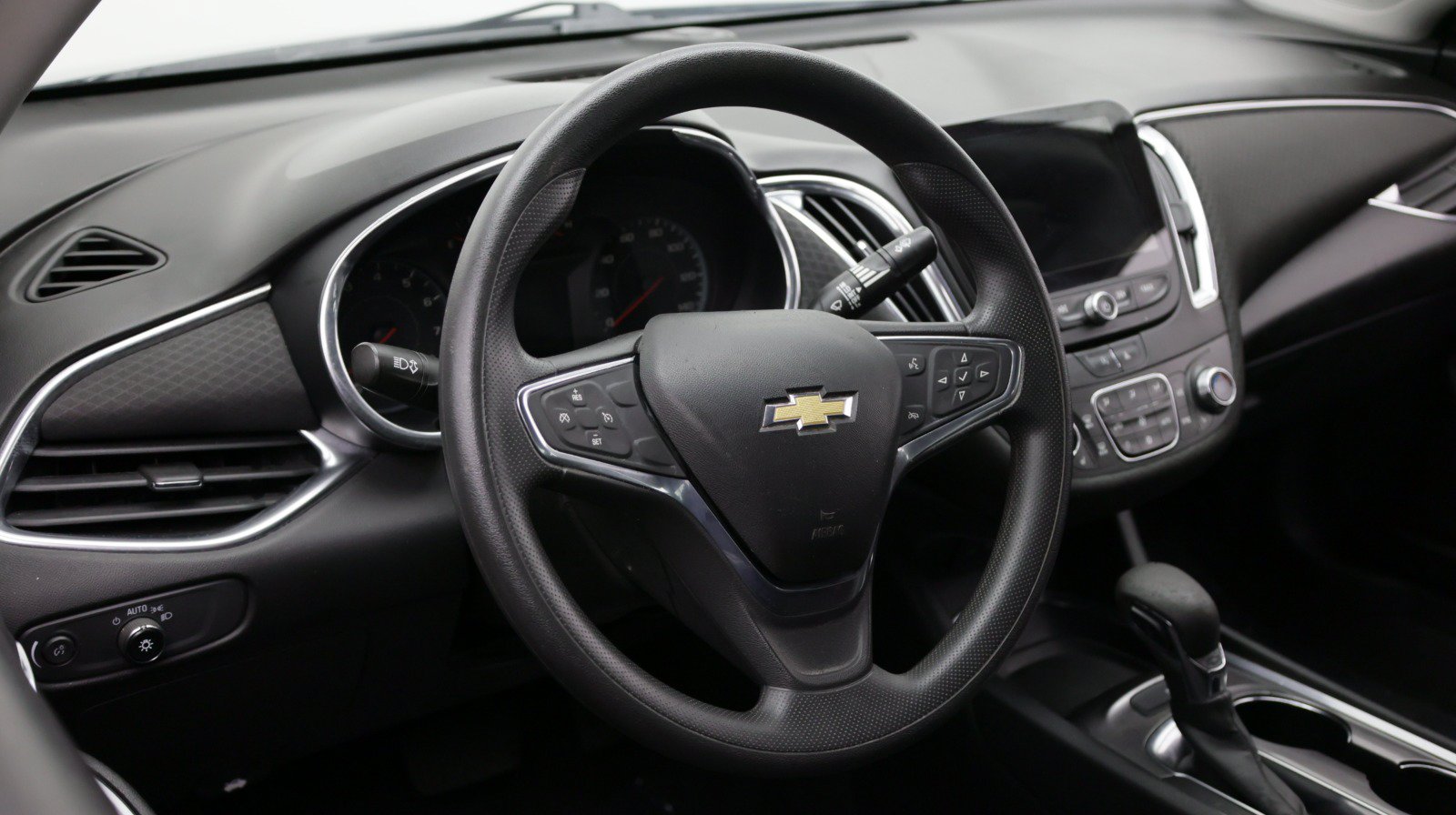 Used 2021 Chevrolet Malibu LT FWD image 10