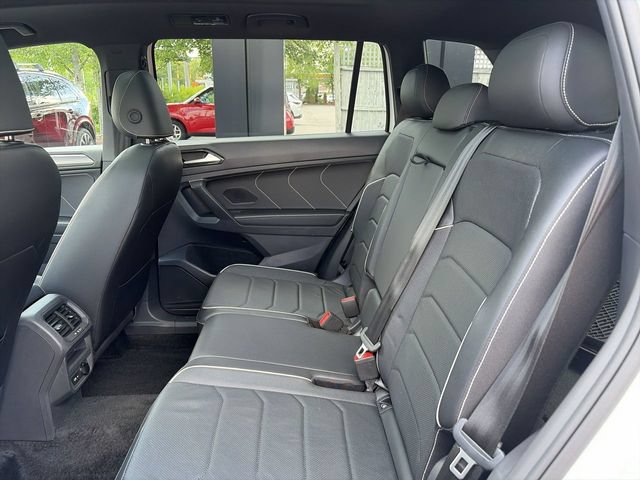 Used 2024 Volkswagen Tiguan SEL R-Line AWD/4WD image 22