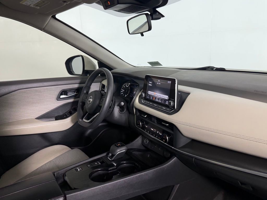 Used 2023 Nissan Rogue SV FWD image 29