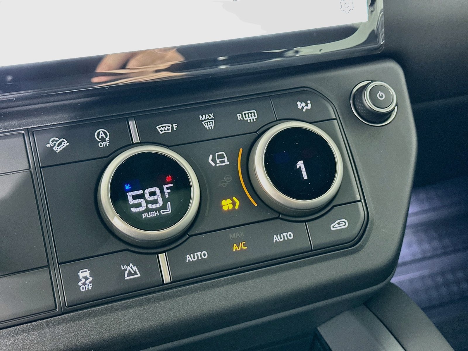 New 2026 Land Rover Defender 110 S AWD/4WD image 28