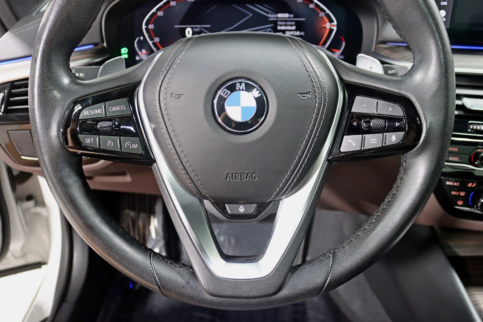 Used 2022 BMW 540i xDrive w/ Executive Package AWD/4WD image 16