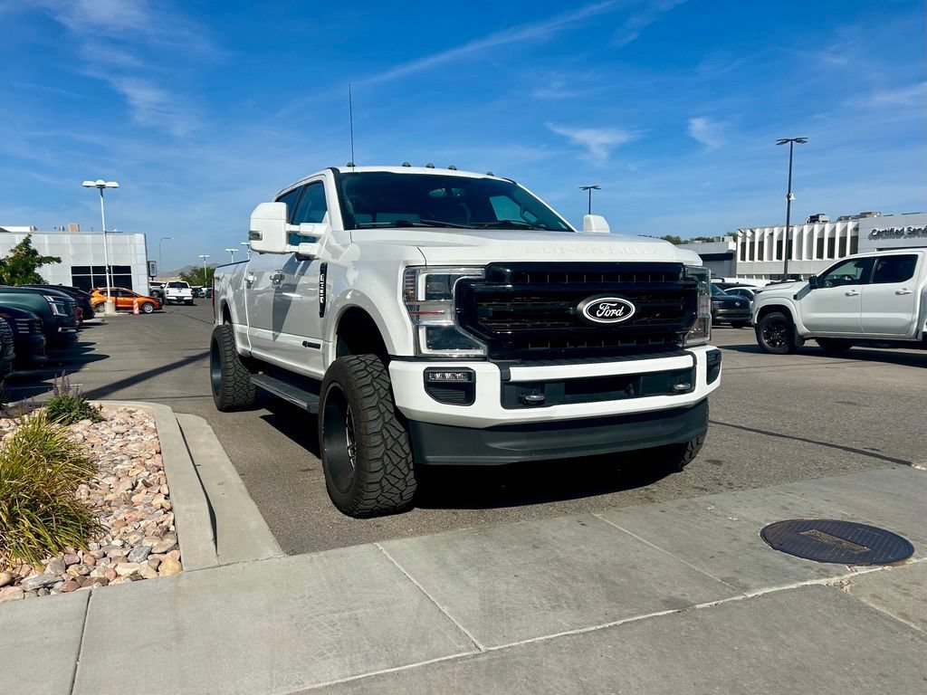 Used 2021 Ford F350 Lariat w/ Lariat Ultimate Package AWD/4WD image 4