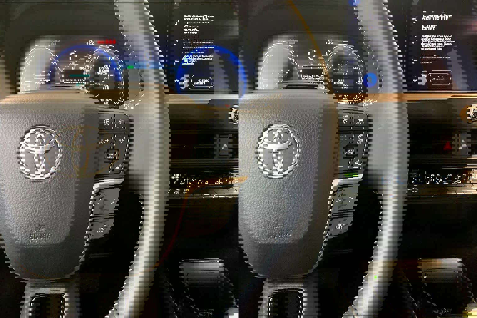 Used 2025 Toyota Crown Limited w/ Advanced Technology Package AWD/4WD image 24