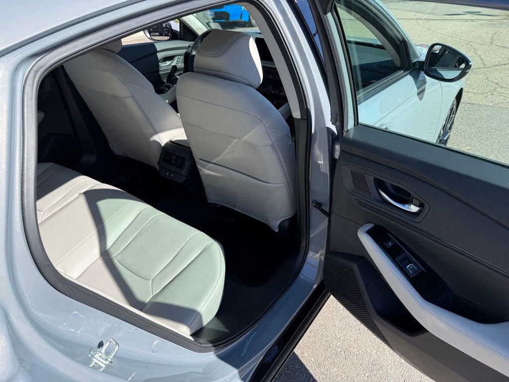 Certified 2025 Honda Accord Touring image 20