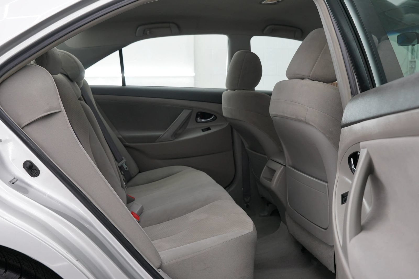 Used 2009 Toyota Camry LE FWD image 28
