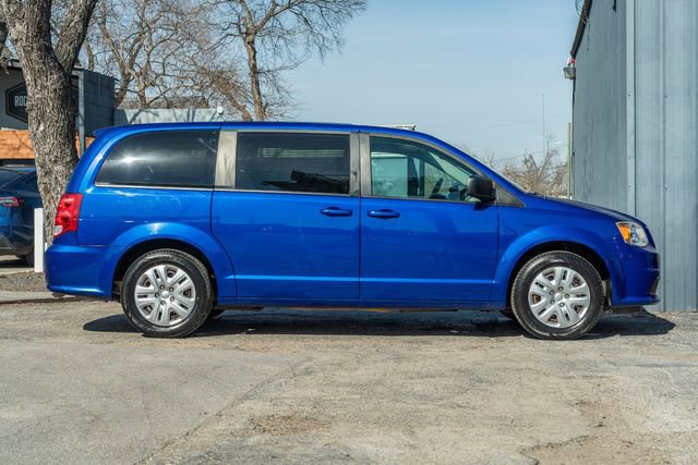 Used 2018 Dodge Grand Caravan SE w/ UConnect Hands-Free Group image 7