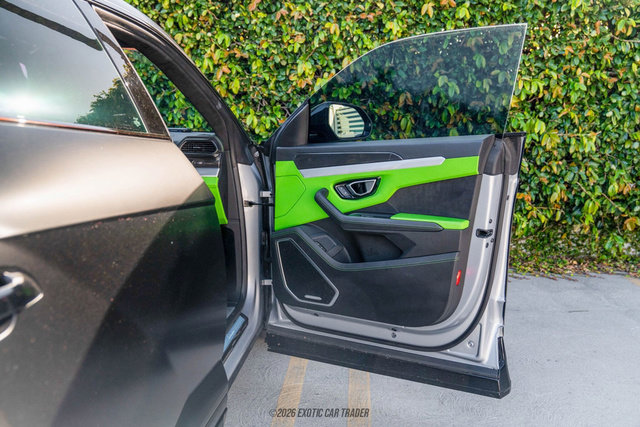 Used 2021 Lamborghini Urus image 41