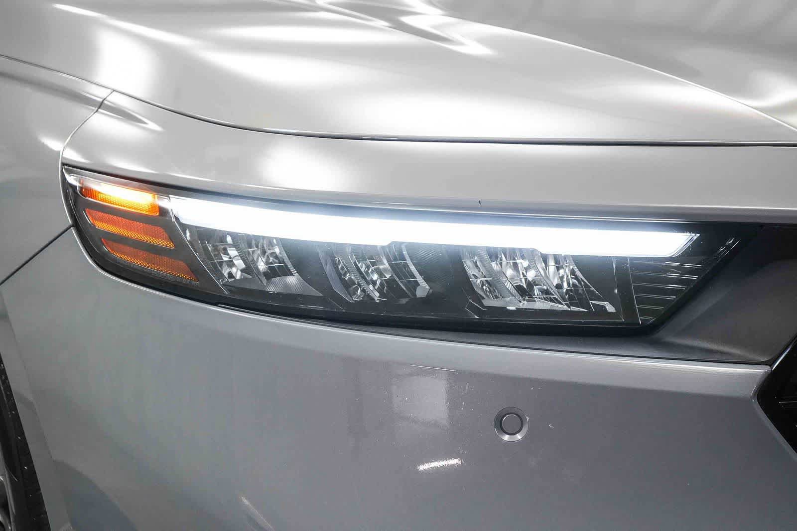 Used 2024 Honda Accord EX-L image 4