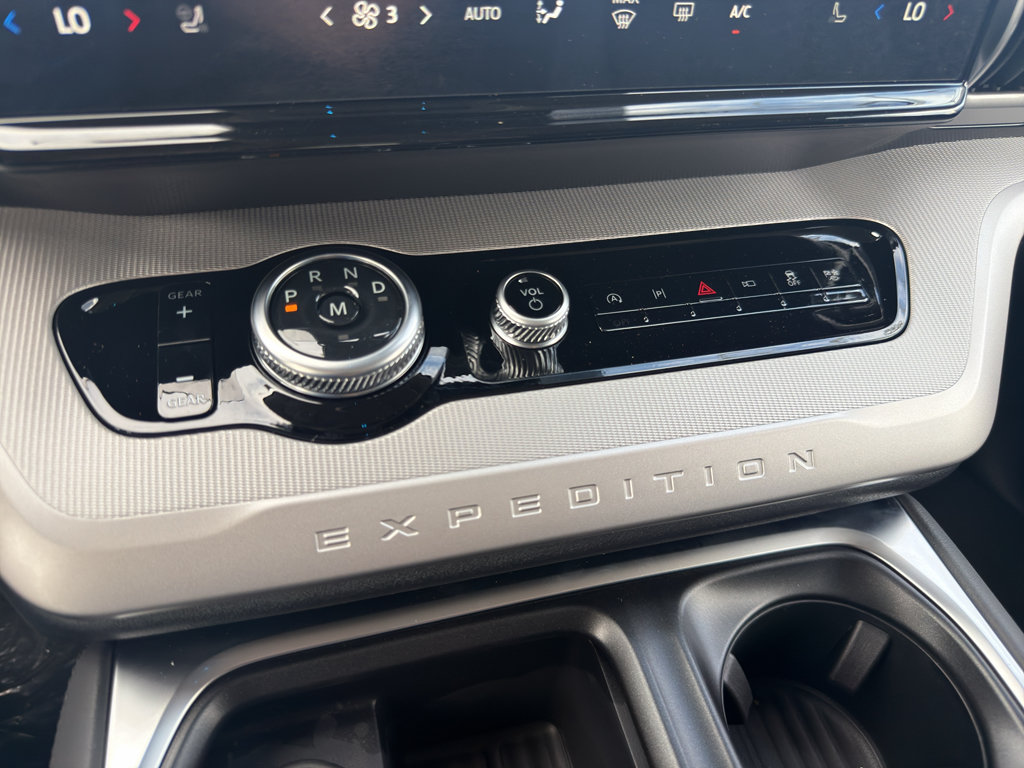 New 2026 Ford Expedition Active RWD image 33