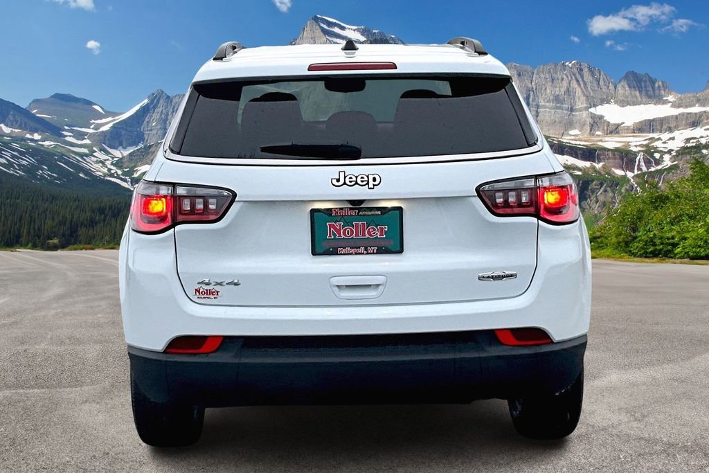 Used 2024 Jeep Compass Latitude image 4