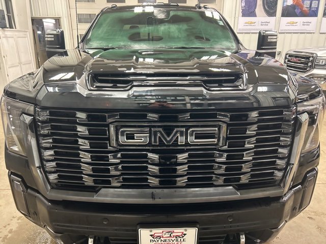 Used 2024 GMC Sierra 3500 Denali Ultimate image 3