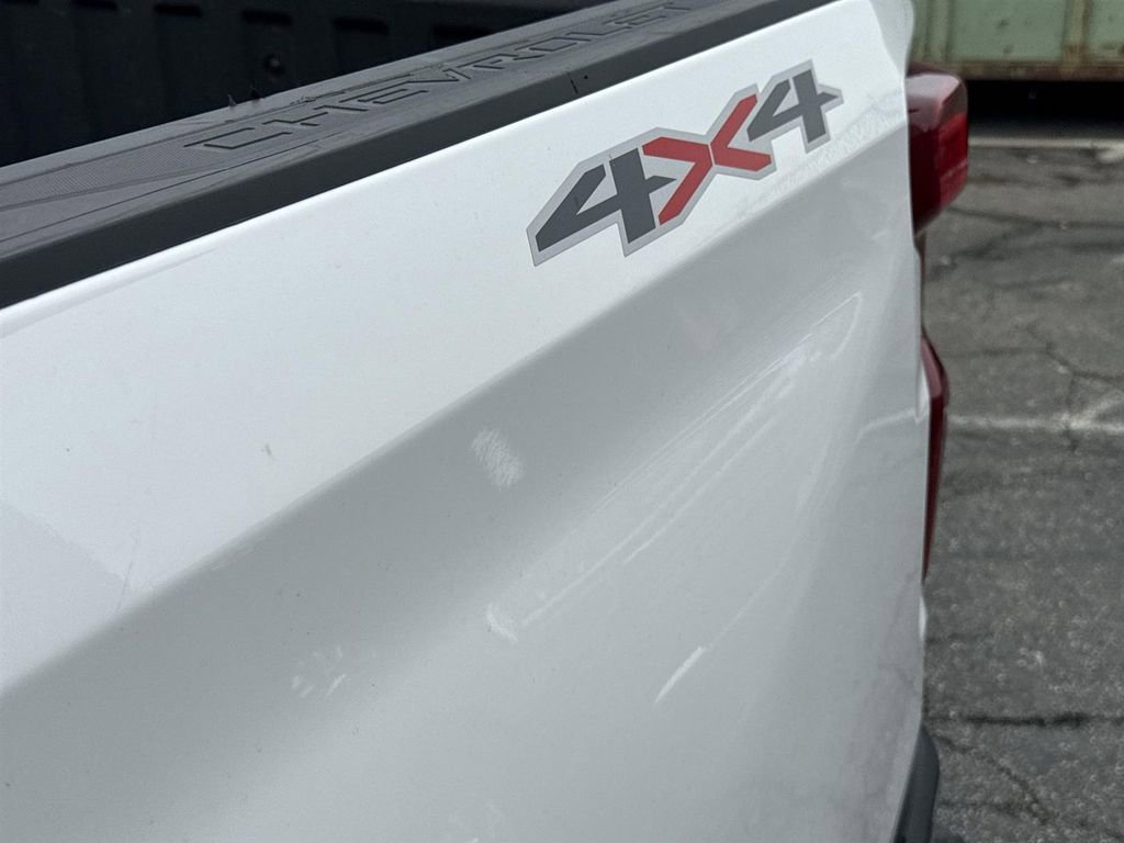 Used 2025 Chevrolet Silverado 1500 LT image 29