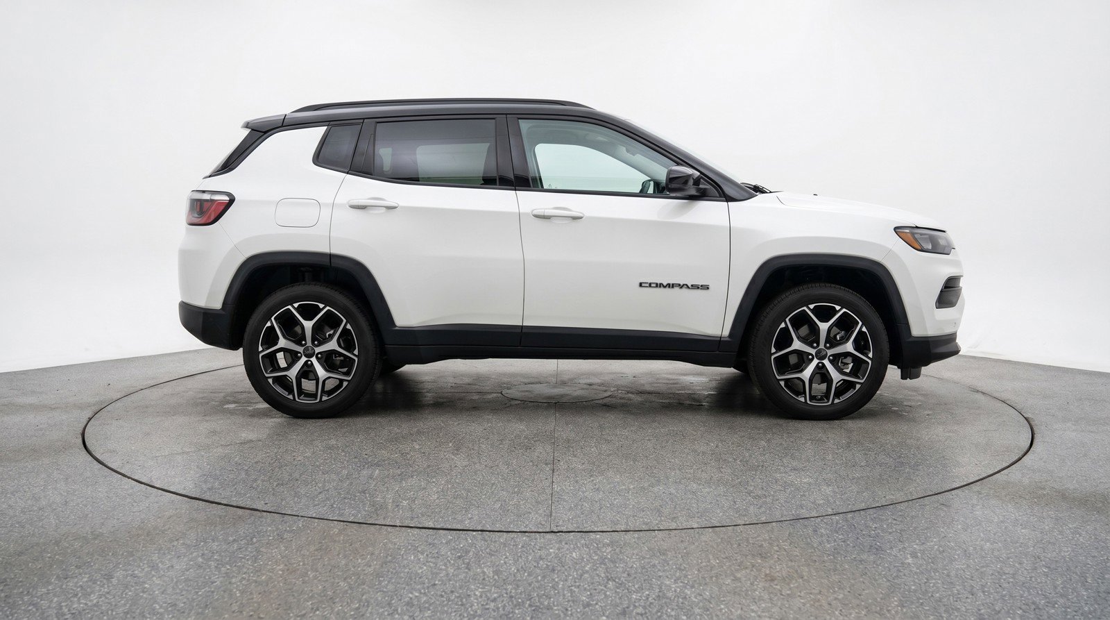 Used 2025 Jeep Compass Limited AWD/4WD image 11