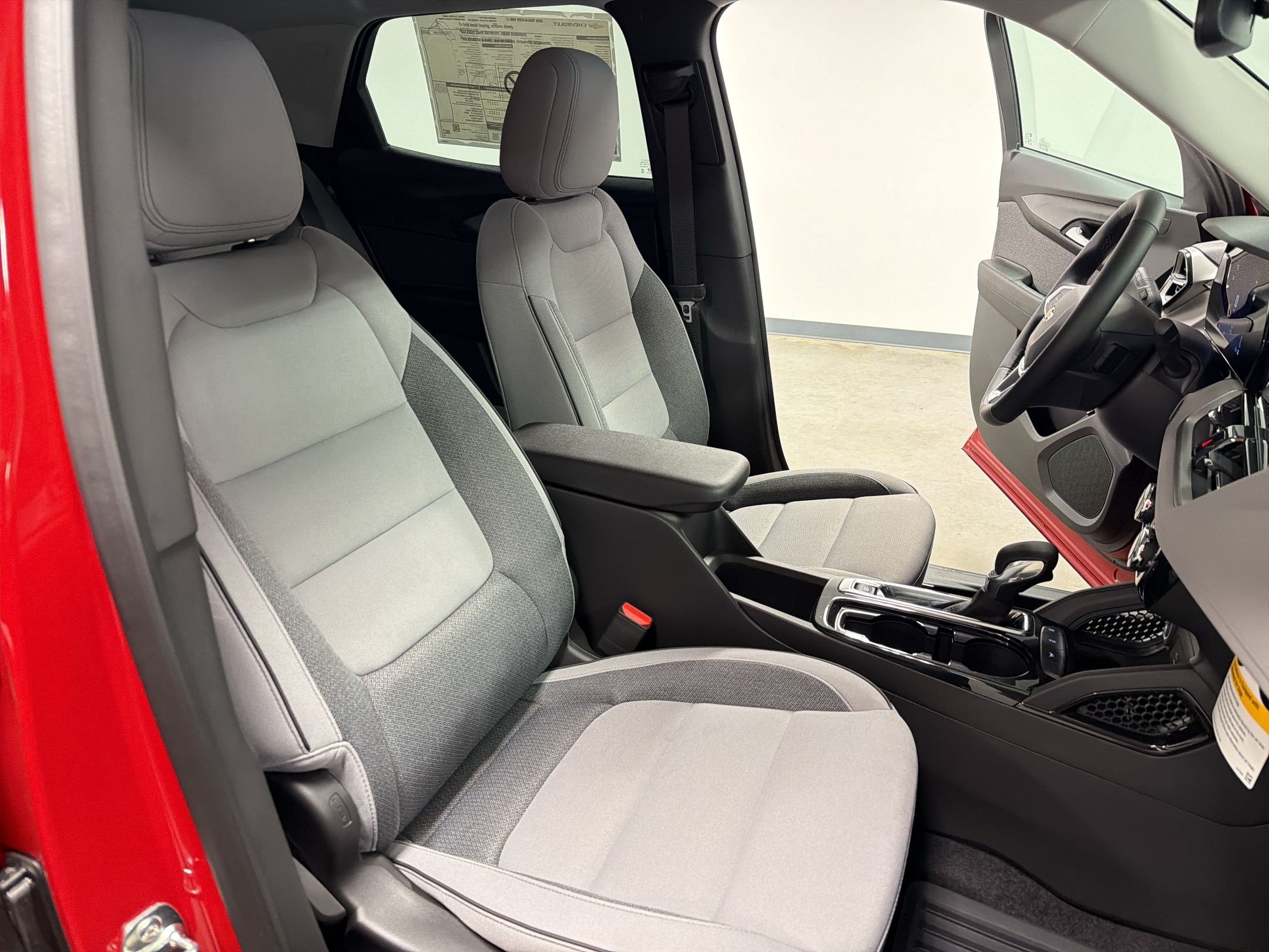 New 2026 Chevrolet TrailBlazer LT w/ Convenience Package FWD image 31