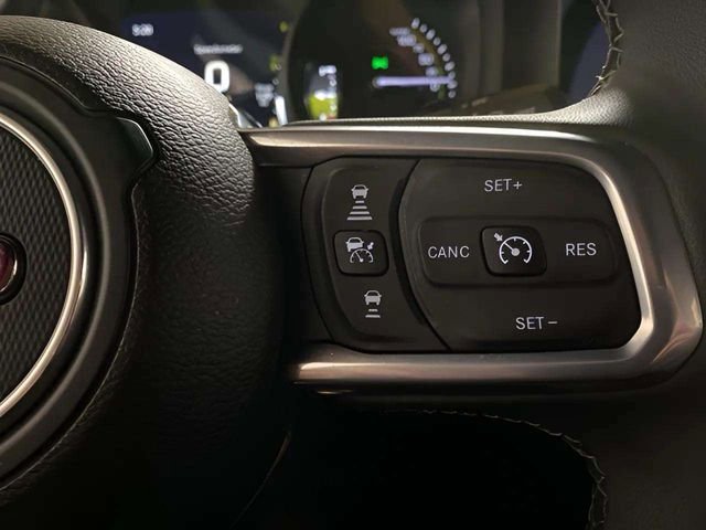 Used 2025 Jeep Wrangler Unlimited Sahara w/ Safety Group image 32