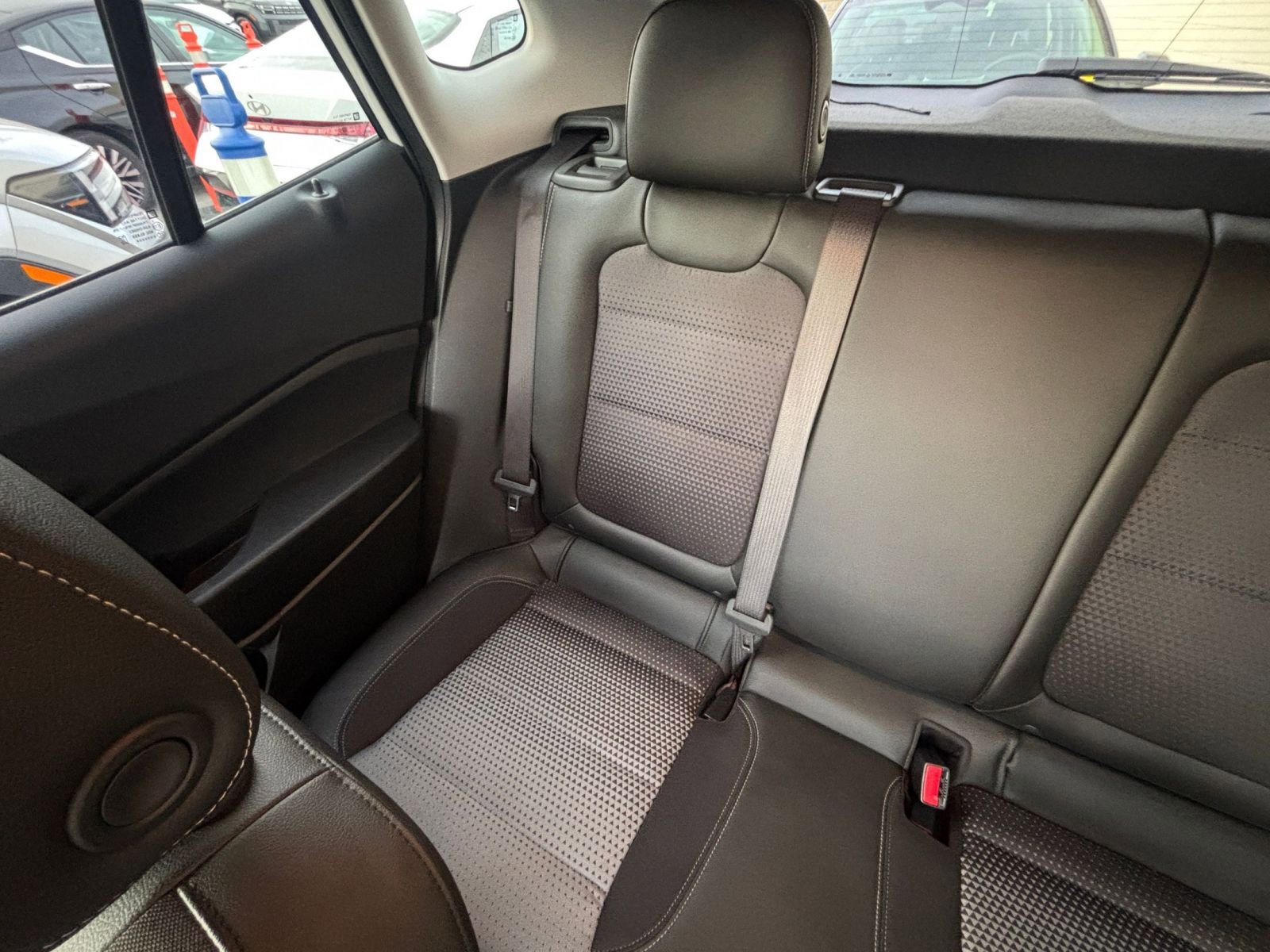 Used 2025 Chevrolet Trax LT image 44