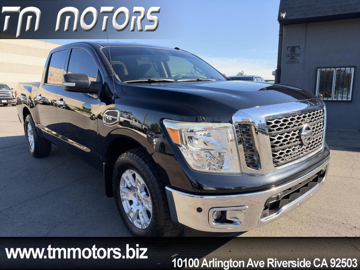 Used 2017 Nissan Titan SV RWD image 19