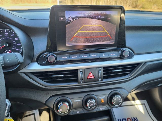 Used 2023 Kia Forte LXS image 17
