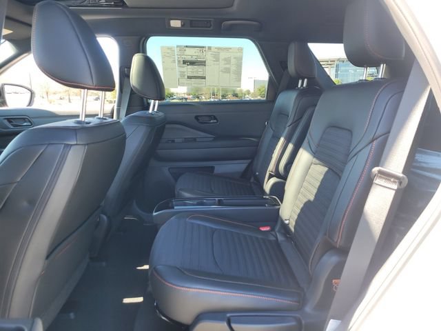 New 2026 Nissan Pathfinder Rock Creek w/ Rock Creek Premium Package AWD/4WD image 8