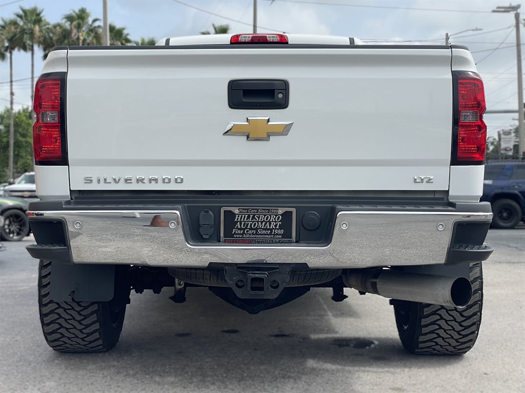 Used 2015 Chevrolet Silverado 2500 LTZ w/ Duramax Plus Package AWD/4WD image 8