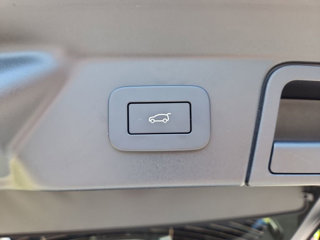 New 2026 Land Rover Range Rover Velar Dynamic SE image 14