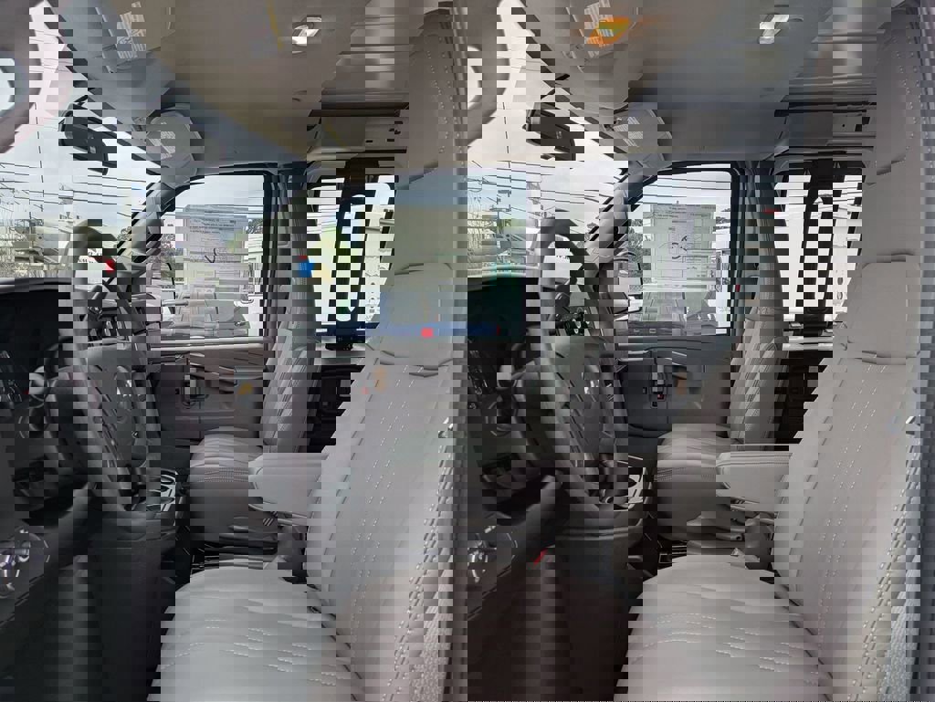 New 2025 Chevrolet Express 2500 w/ Driver Convenience Package image 15
