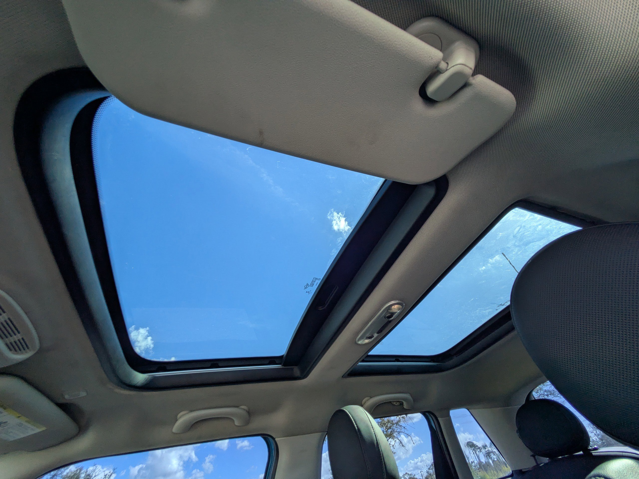 Used 2019 MINI Cooper S w/ Premium Package image 24