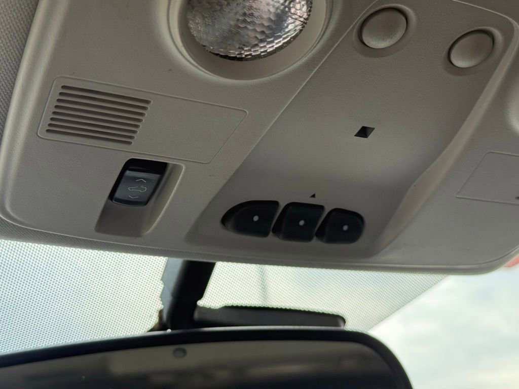 Used 2015 GMC Acadia Denali image 25