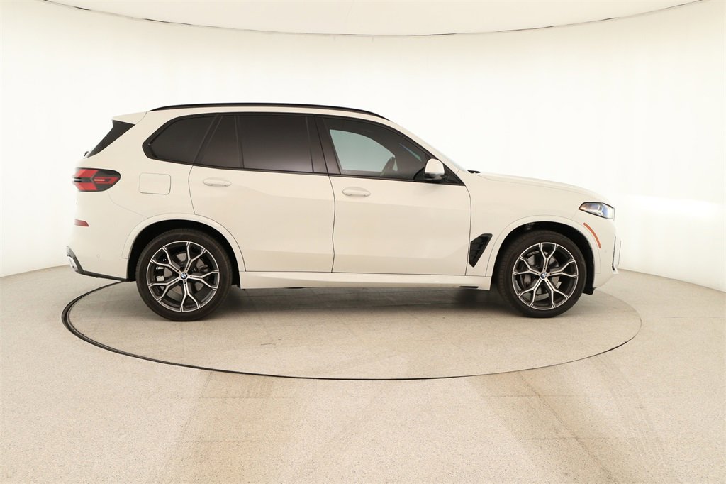 Used 2024 BMW X5 sDrive40i w/ M Sport Package image 8