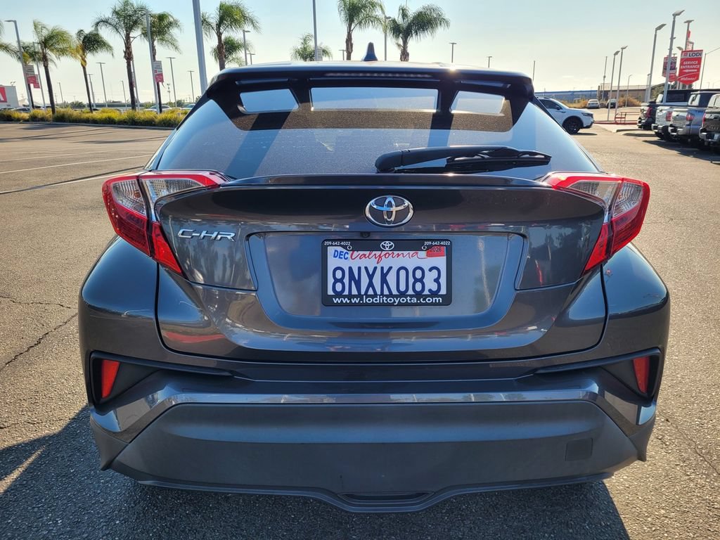 Used 2019 Toyota C-HR LE FWD image 5