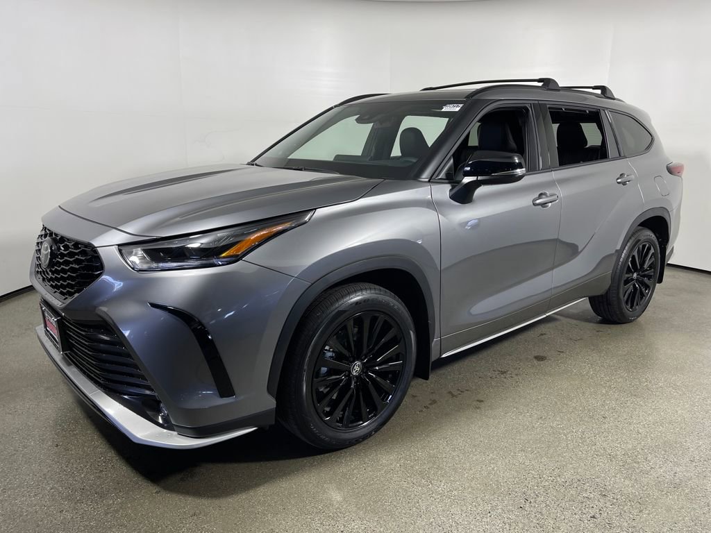New 2026 Toyota Highlander XSE image 7