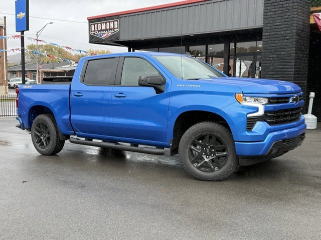 New 2026 Chevrolet Silverado 1500 LT w/ LPO, Dark Essentials Package image 2