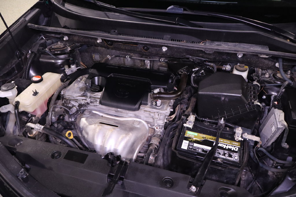 Used 2014 Toyota RAV4 LE FWD image 31